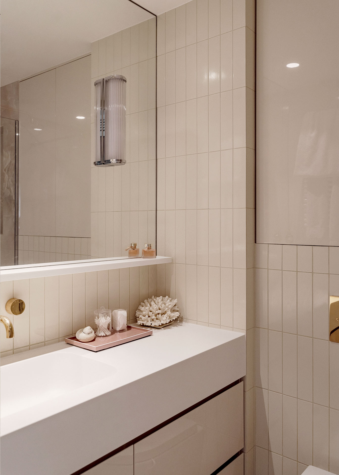 LAURANNE ELISE SCHMITT